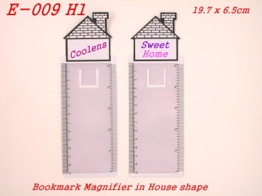 	Wonderful bookmark in computer shape with magnifier and ruler scale for daily usage. The white block is reserved for client’s logo printing.