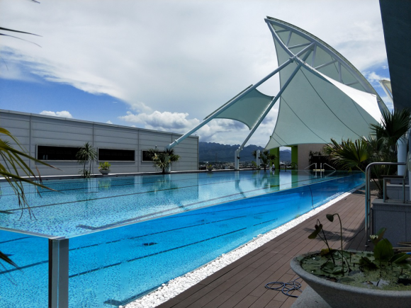 The largest boundless swimming pool of Asia[中野國際有限公司]